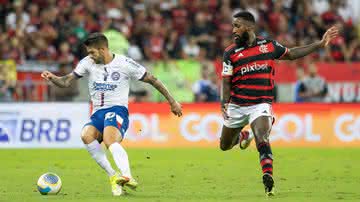 Flamengo marca nos acréscimos, vence Bahia e assume liderança - Letícia Martins / EC Bahia