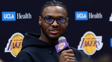 Bronny James é apresentado pelos Lakers - Getty Images