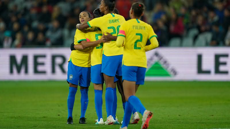 Seleção brasileira feminina venceu a Polônia pelo placar de 3 a 1, fora de casa, em Kielce - Daniela Porcelli/CBF