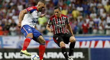 Torcida protagoniza confusão antes do jogo entre Bahia e São Paulo - Felipe Oliveira