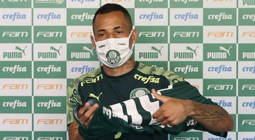 Breno Lopes comemora chegada ao Palmeiras e faz promessa aos torcedores - Cesar Greco/Palmeiras/Fotos Públicas