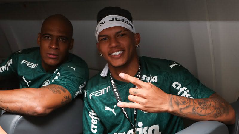 Gabriel Verón tatua a conquista da Libertadores - César Greco / Palmeiras