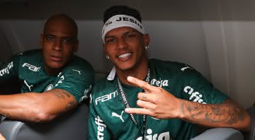 Gabriel Verón tatua a conquista da Libertadores - César Greco / Palmeiras