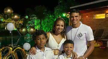 Thiago Silva, sua esposa Belle e seus dois filhos - Instagram