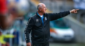 Felipão, ex-treinador do Cruzeiro com o uniforme do Grêmio - Lucas Uebel / Grêmio FBPA / Flickr