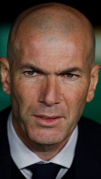 Zidane bate o martelo sobre assumir comando do PSG