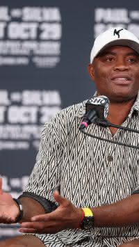 Anderson Silva diz que saída do UFC foi ‘um presente’: ‘A carta de alforria foi assinada’