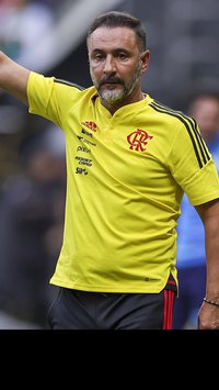 Flamengo tenta quebrar jejum histórico
