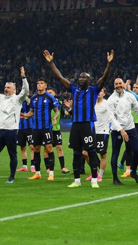 Inter de Milão vence Milan e vai à final