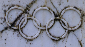 Anéis Olímpicos em mármore - Getty Images