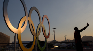 Anéis Olímpicos no Rio de Janeiro durante as Olimpíadas de 2016 - Getty Images