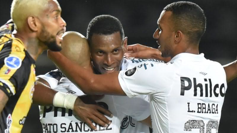 Ângulo salvou o Santos contra o Táchira na Copa Sul-Americana - Ivan Storti/Santos FC