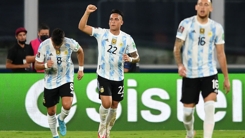 Argentina passou por cima da Colômbia e não precisou de Messi para sair com a vitória nas Eliminatórias - GettyImages