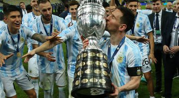 Messi em ação pela Argentina após ser campeão da Copa América contra o Brasil - GettyImages