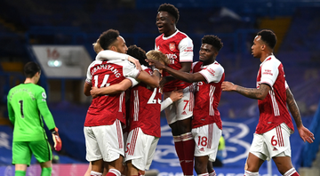 Jogadores do Arsenal comemoram gol contra o Chelsea - Getty Images
