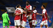 Jogadores do Arsenal comemoram gol contra o Chelsea - Getty Images