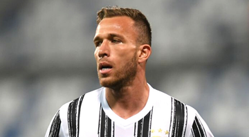Arthur, jogador da Juventus em campo pelo time - GettyImages