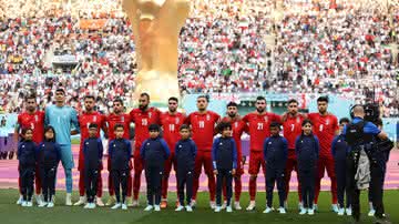 Irã em campo antes de enfrentar a Inglaterra na Copa do Mundo 2022 - Getty Images