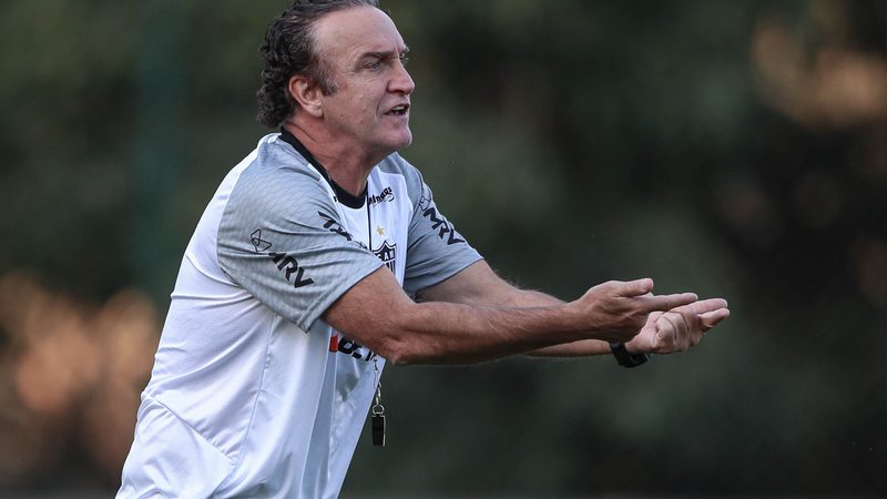 Cuca perde peça fundamental no Atlético-MG e aguarda Hulk - Pedro Souza/Atlético Mineiro