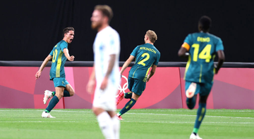 Jogadores da Austrália comemorando o gol diante da Argentina nas Olimpíadas - GettyImages