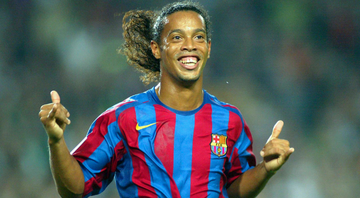 Barcelona completa 18 anos desde a apresentação de Ronaldinho - Getty Images