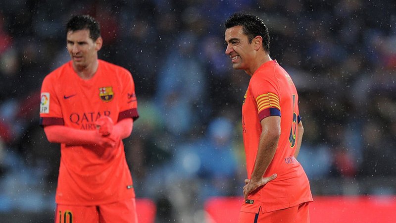 Xavi e Messi fizeram grande dupla no Barcelona, mas Maradona roubou a cena em declaração do treinador - GettyImages