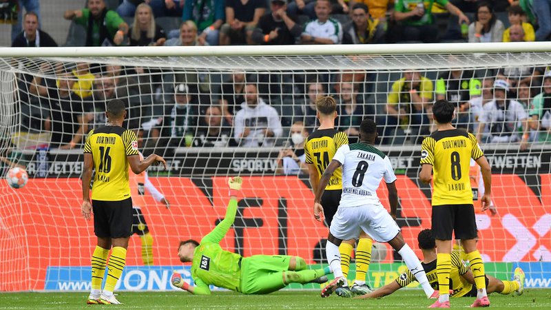 Borussia Mönchengladbach e Borussia Dortmund se enfrentaram na Bundesliga - GettyImages