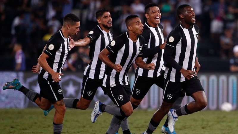 Atacante nega que tenha pedido para deixar o Botafogo após invasão - Getty Images