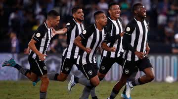 Atacante nega que tenha pedido para deixar o Botafogo após invasão - Getty Images