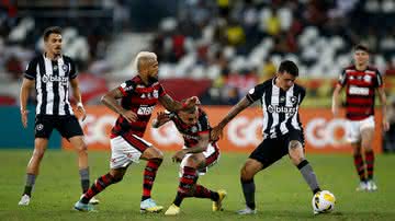 Botafogo e Flamengo, no Nilton Santos, pelo Campeonato Brasileiro - GettyImages