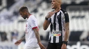 Rafael Navarro decidiu para o Botafogo contra o Náutico - Vitor Silva/ Botafogo