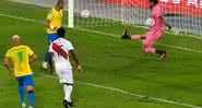 Brasil e Peru duelaram na Copa América - GettyImages