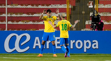 Brasil comemorando o gol diante da Bolívia pelas Eliminatórias - GettyImages