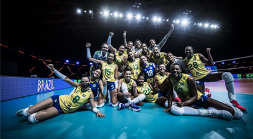 Jogadoras do Brasil comemorando após mais uma vitória na Liga das Nações Feminina - Divulgação/FIVB/Fotos Públicas