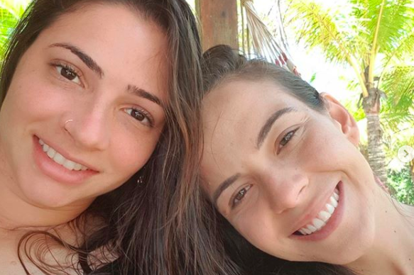 Lais Souza comemorou três anos de namoro com Paula Alencar - Instagram