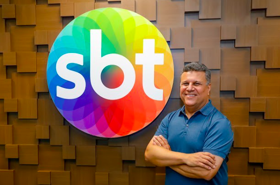 Teo José, narrador do SBT - Divulgação/SBT