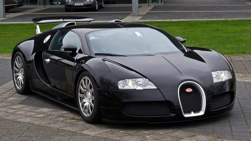 Bugatti Veyron exposta - Wikimedia Commons