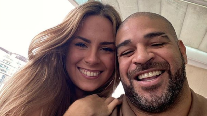 Adriano Imperador é fotografado passeando com namorada em shopping do Rio - Reprodução/Instagram