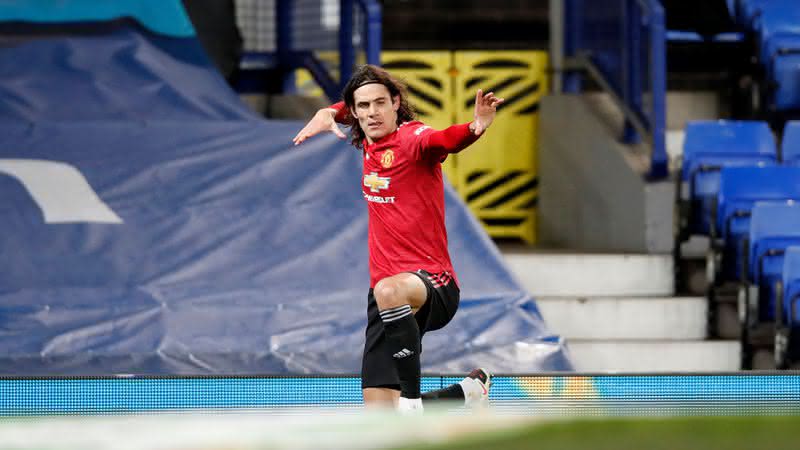 Cavani comemorando o gol pelo Manchester United - GettyImages
