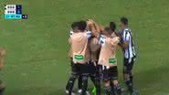 Jogadores do Ceará comemorando o gol em campo - Transmissão Premiere