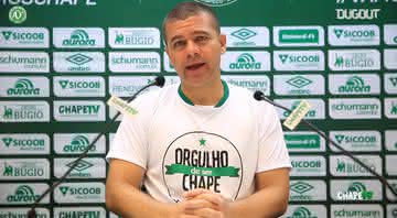 Técnico da Chapecoense celebra acesso à Série A: “Sensação de dever cumprido” - Dogout