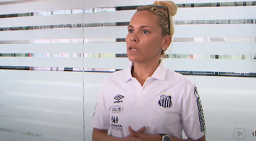 Santos anuncia Christiane Lessa como nova treinadora do time feminino - Reprodução/ YouTube
