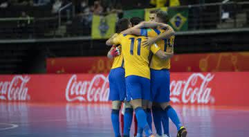 Brasil sofre, mas vence Japão de virada na Copa do Mundo de Futsal - Thais Magalhães/CBF