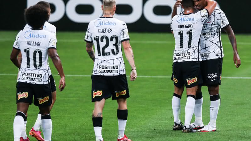 Corinthians encara o Palmeiras e dérbi será decisivo para Sylvinho - GettyImages