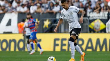 Corinthians pode negociar João Victor com o Porto - GettyImages