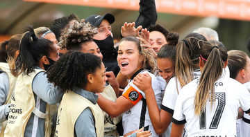 Jogadoras do Corinthians comemorando o gol diante do São Paulo no Paulistão Feminino - GettyImages