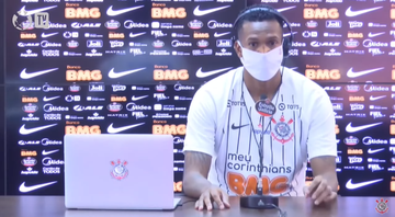 Com lado torcedor escancarado, Jô é apresentado no Corinthians - YouTube