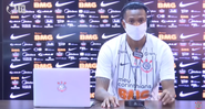 Com lado torcedor escancarado, Jô é apresentado no Corinthians - YouTube