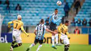 Jogadores no último confronto entre Grêmio e Criciúma, pelo Brasileiro A2 - Lucas Uebel / Flickr Grêmio Oficial
