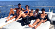 Cristiano Ronaldo junto com a família - Reprodução/Instagram